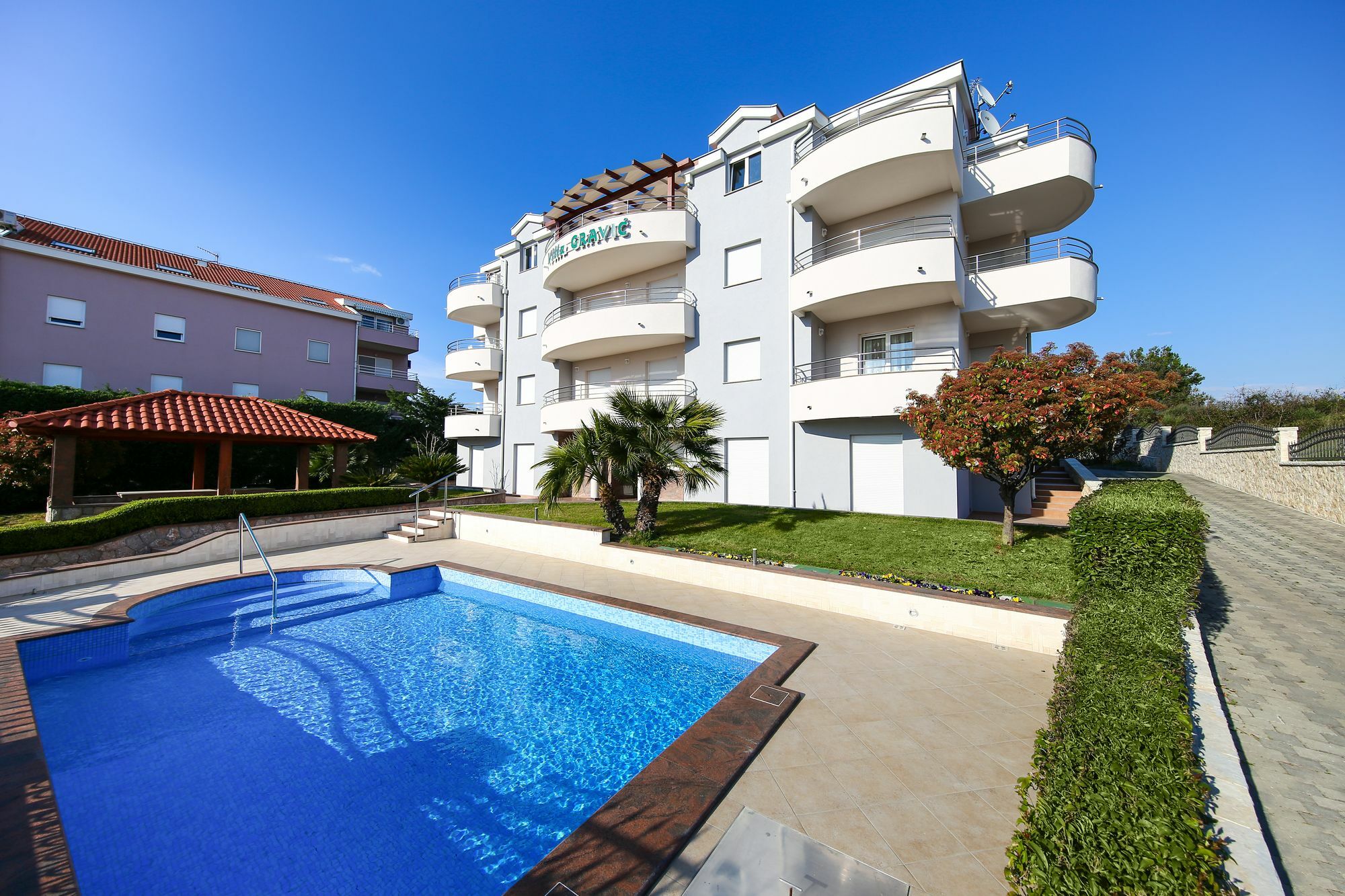 Gravic Apartment *